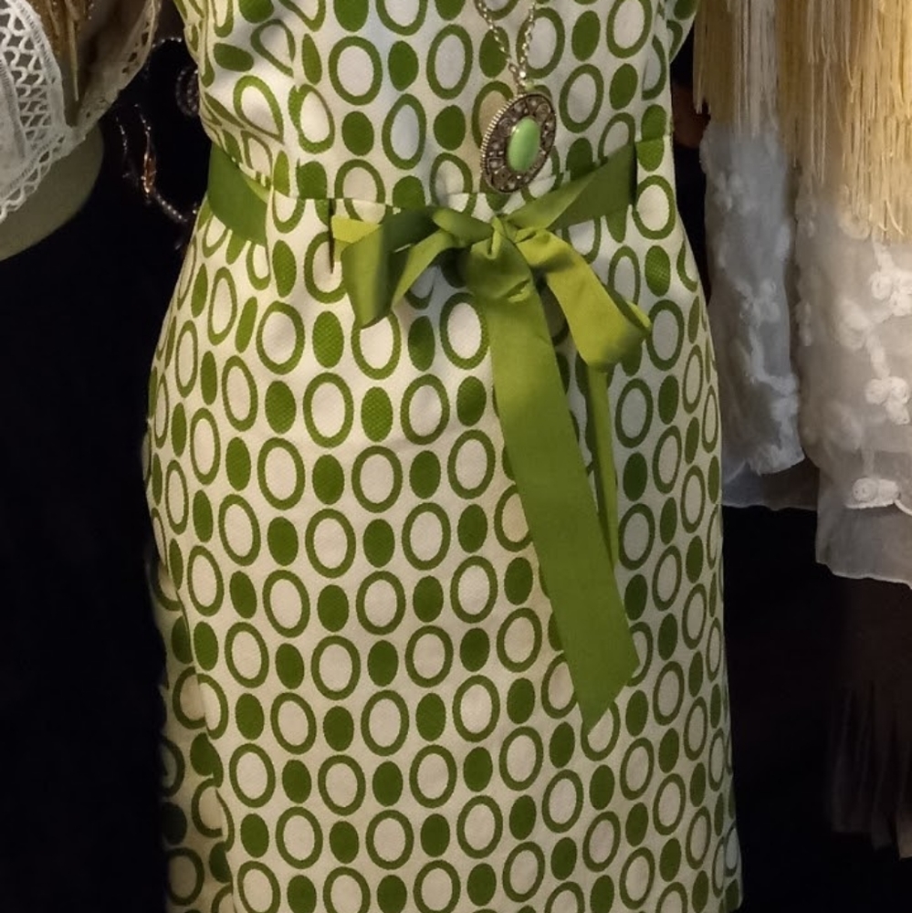 Dress - Picture 5 of 7